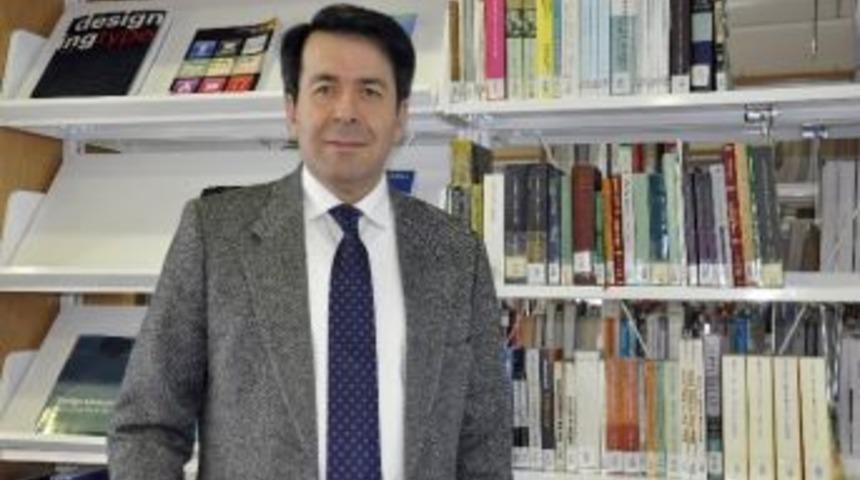 Prof. Dr. Hasan Ünal: “merkel, Türkiye’nin Gönlünü Almaya Çalışıyor”