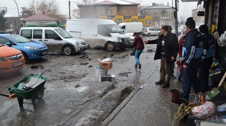 Kaldırımları İşgal Eden Esnafa Ceza