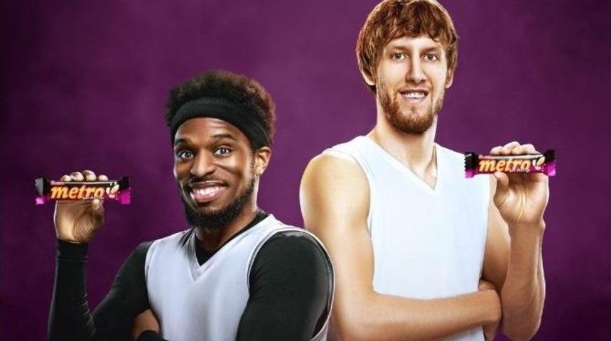 Jan Vesely Ve Bobby Dıxon &Uuml;lker Metro Reklamlarında