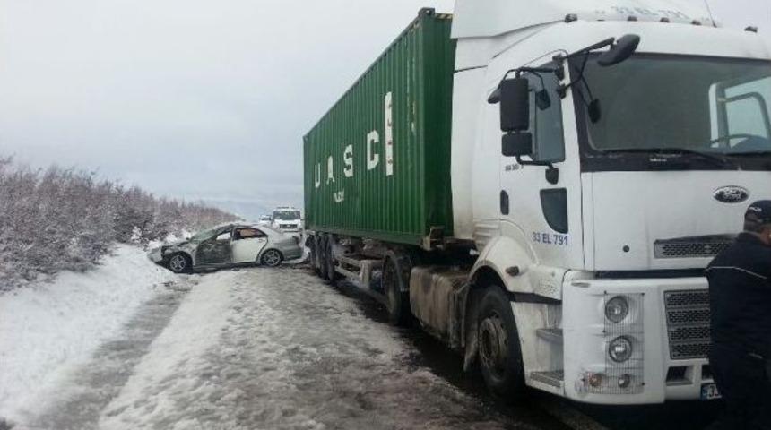 Buzlanma, Kazaya Neden Oldu: 5 Yaralı