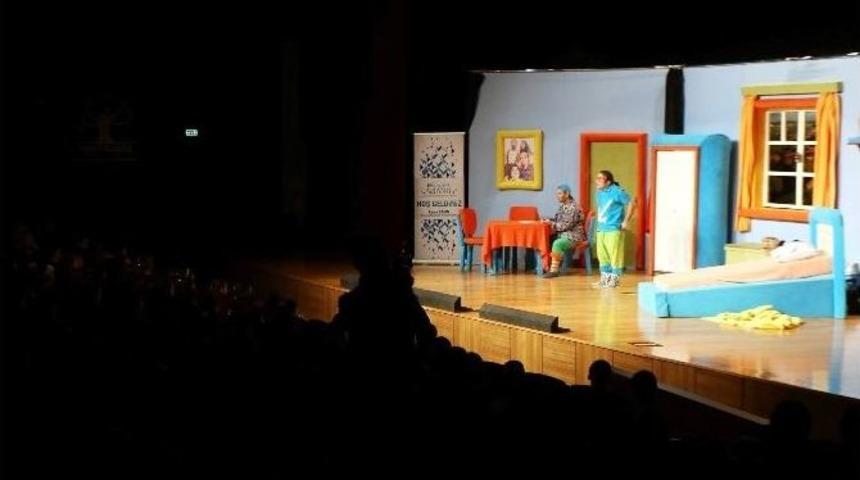 Anadolujet &Ccedil;ocukları Doyasıya Eğlendirdi