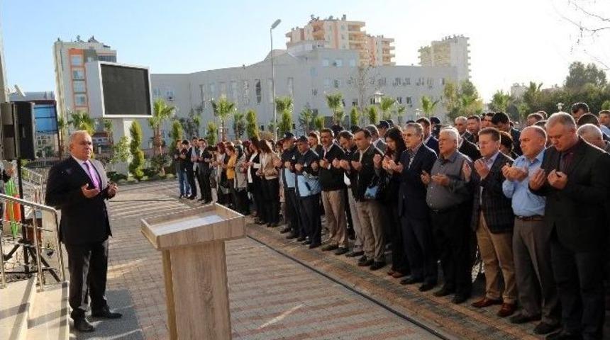 Erdemli Belediyesi &Ccedil;alışanlarından Ter&ouml;re Tepki