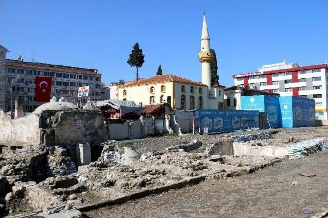 Saathane Meydanı Arkeolojik Kazı &Ccedil;alışmaları İ&ccedil;in Mahkeme Sonu&ccedil;ları Bekleniyor