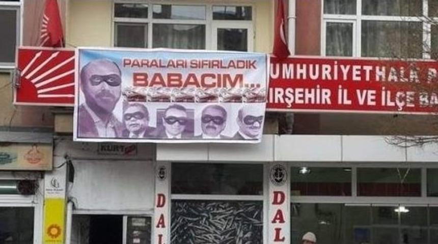 Chp İl Başkanına Pankart Davasında 2 Bin 180 Lira Ceza