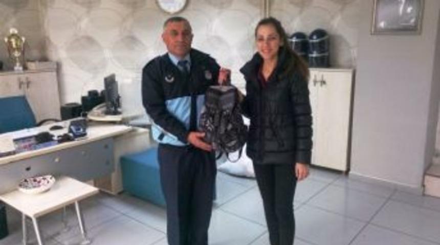 Zabıta&rsquo;ya Kayıp &Ccedil;anta Teşekk&uuml;r&uuml;