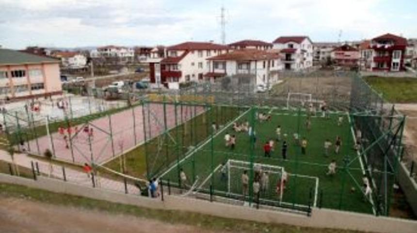 &Ouml;ğrencilerin Ortak Buluşma Noktası Spor Alanları