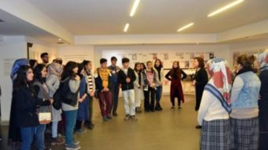 Bilgievi, Kartal İmam Hatip Lisesini Ziyaret Etti