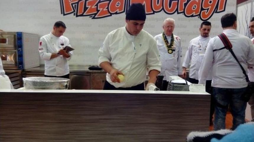 Fo&ccedil;alı Gen&ccedil; Aş&ccedil;ılar İstanbul&rsquo;dan Madalyalarla D&ouml;nd&uuml;