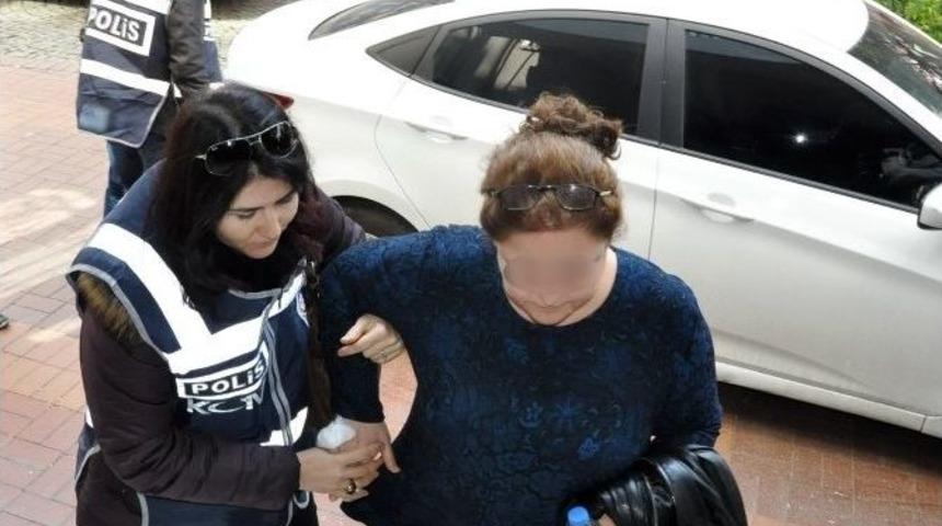 İzmir Adliyesinde 200 M&uuml;d&uuml;r Adayını Fişlediler