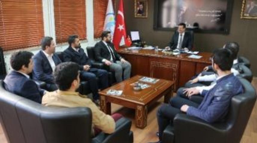 Ak Partili Gen&ccedil;lerden Başkan Subaşıoğlu&rsquo;na Ziyaret