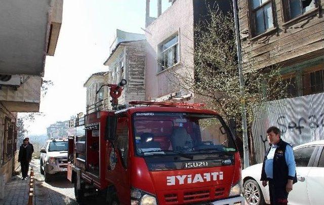 Tekirdağ’da Metruk Bina Yangını