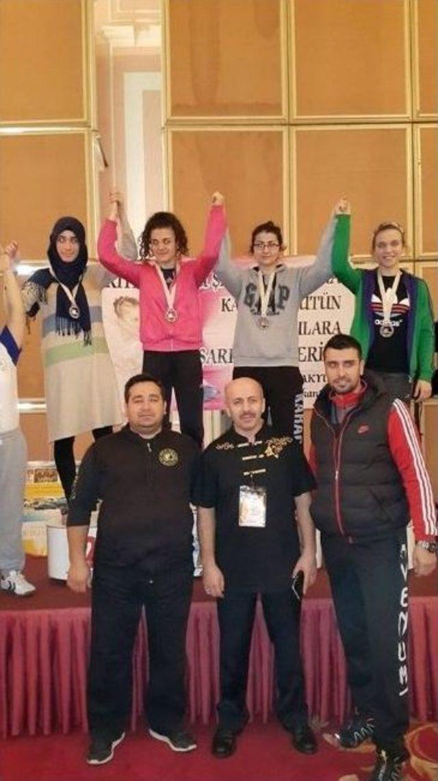 Şehzadeler Wushu’da Türkiye 3’üncüsü Oldu