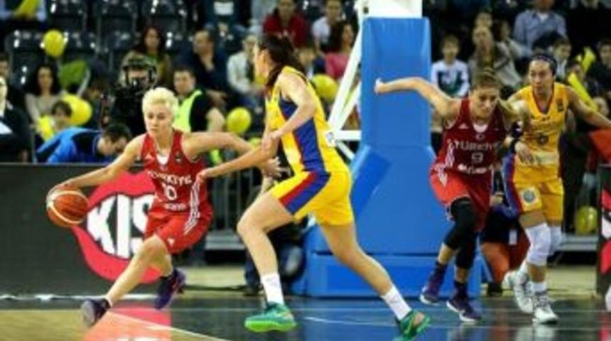 Turkcell, Kadın Basketbol Milli Takımlarının Ana Sponsoru Oldu