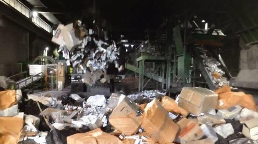 D&ouml;rt Bu&ccedil;uk Milyonluk Ka&ccedil;ak Sigara İmha Edildi