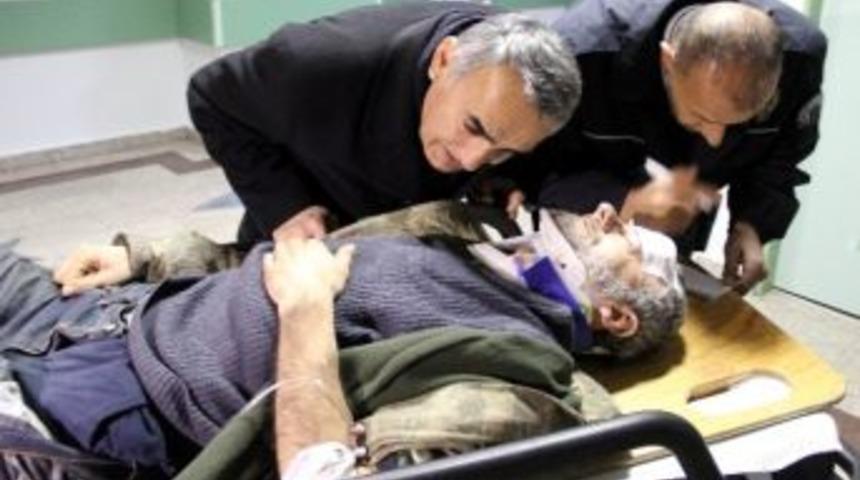 Tramvaya Çarpan Şahıs Ölümden Döndü