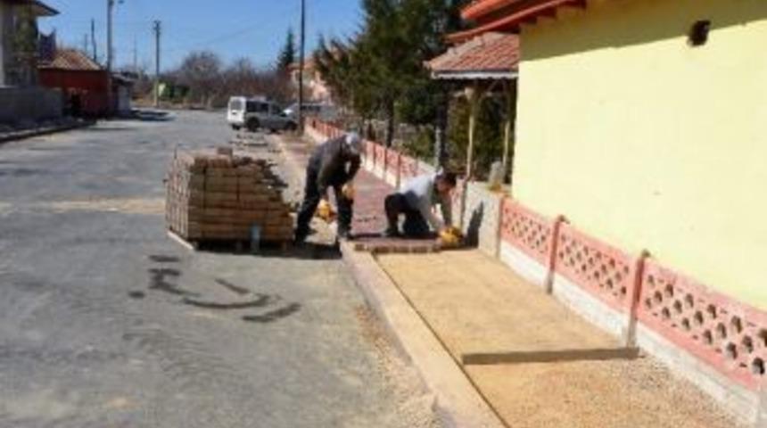 Ereğli&rsquo;de Kaldırım &Ccedil;alışmaları S&uuml;r&uuml;yor