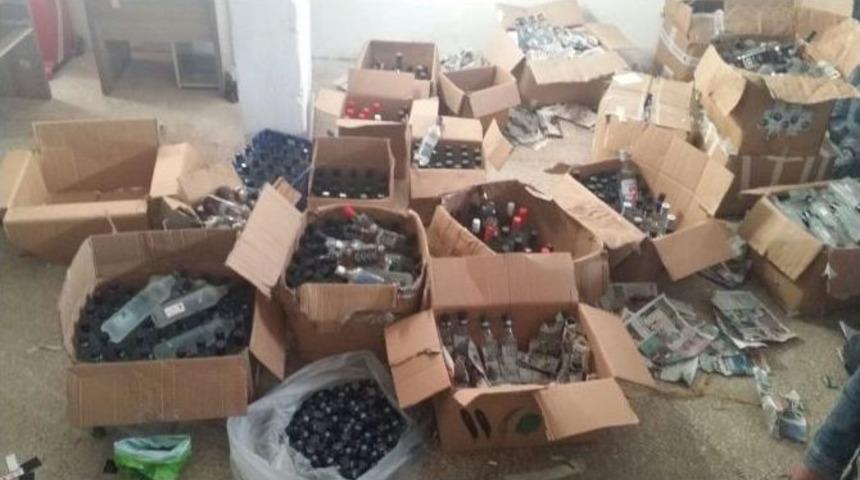 Mersin’de 3 Bin Şişe Sahte İçki Ele Geçirildi