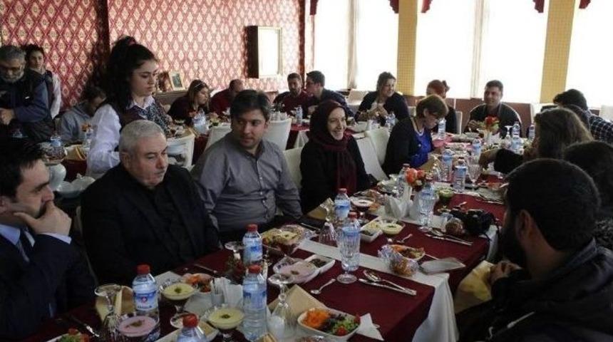 Yozgat Z&uuml;beyde Hanım Kız Meslek Lisesi Basın Mensuplarını Ağırladı