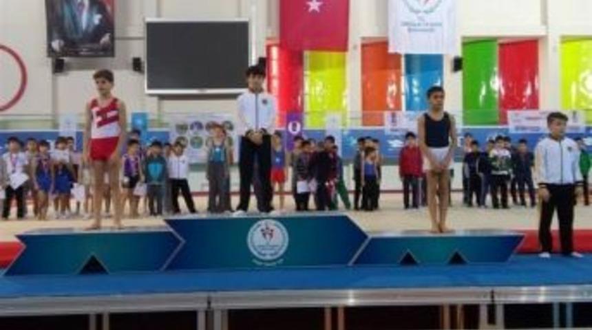 Jimnastikte T&uuml;rkiye Finaline Katılacak