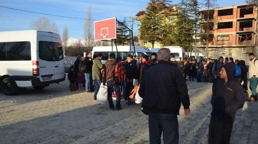 Ka&ccedil;ak G&ouml;&ccedil;menlere Yardım Eden 2 Organizat&ouml;r Tutuklandı