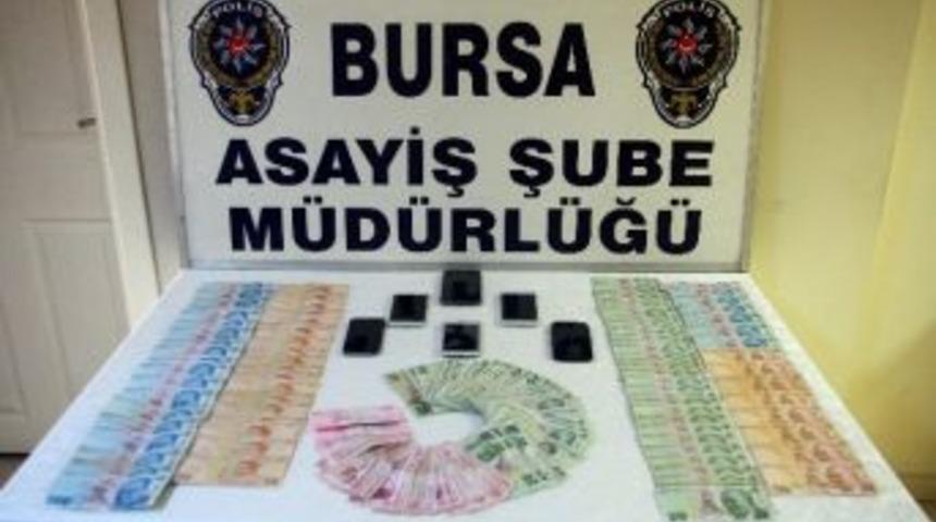 Bursa&rsquo;da Yasa Dışı Bahis Oynatan 6 Kişi G&ouml;zaltına Alındı