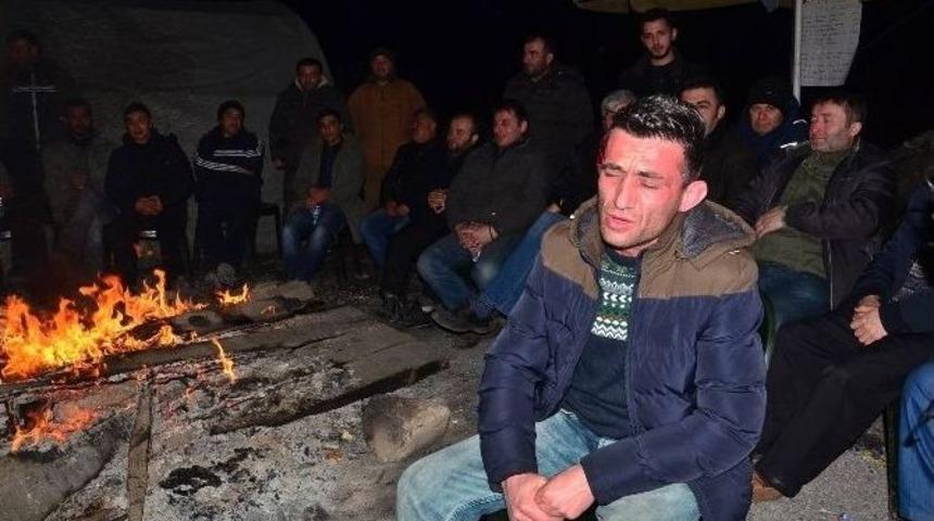 Termik Santral İş&ccedil;ilerinin Eylemi S&uuml;r&uuml;yor