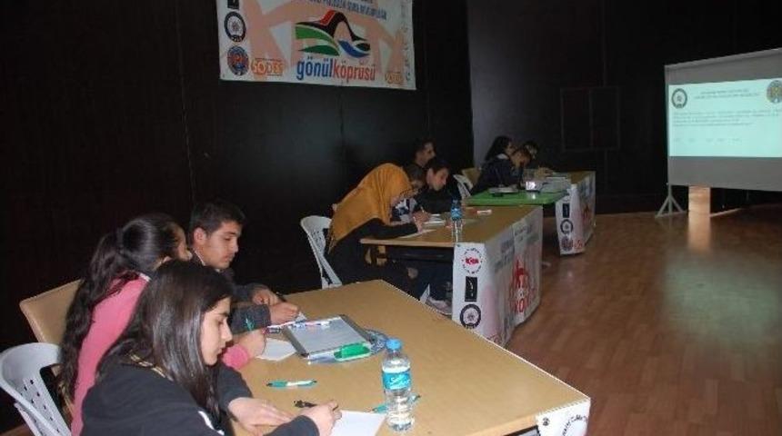 Liseler Arası Bilgi Yarışmasının Finali Başladı