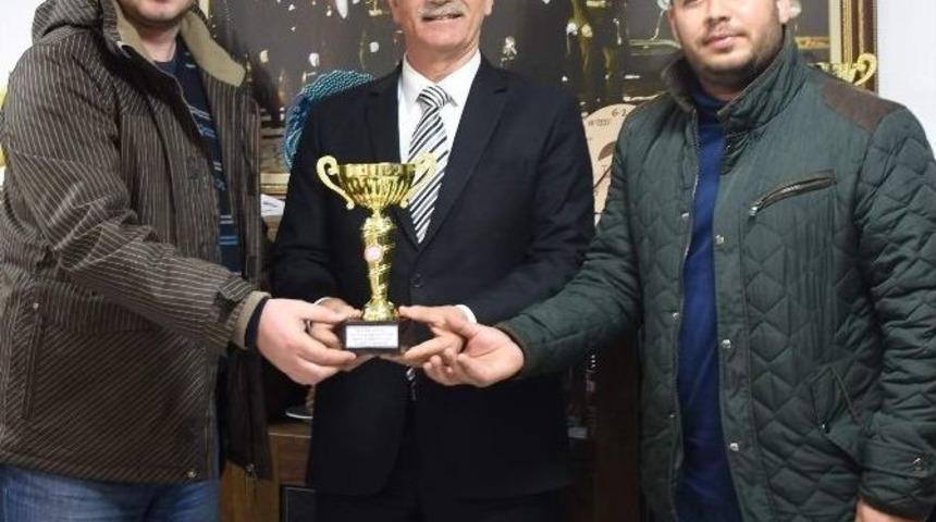 İncirliova Belediyespor Kupaları Kazanmaya Devam Ediyor
