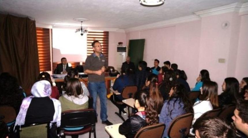 Lise &Ouml;ğrencilerine &rsquo;iş Sağlığı Ve G&uuml;venliği&rsquo; Semineri