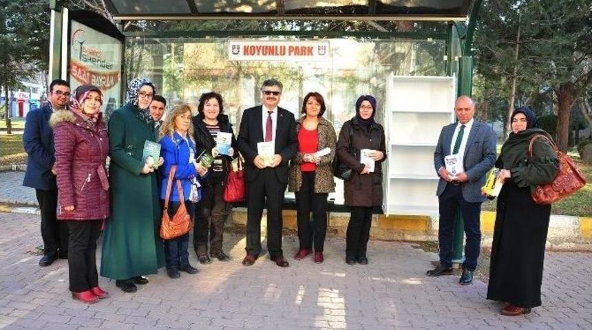 Karaman&rsquo;da "her Durakta Bir Kitaplık" Projesi