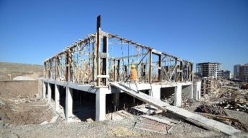 Hastane İnşaatına Hız Verildi