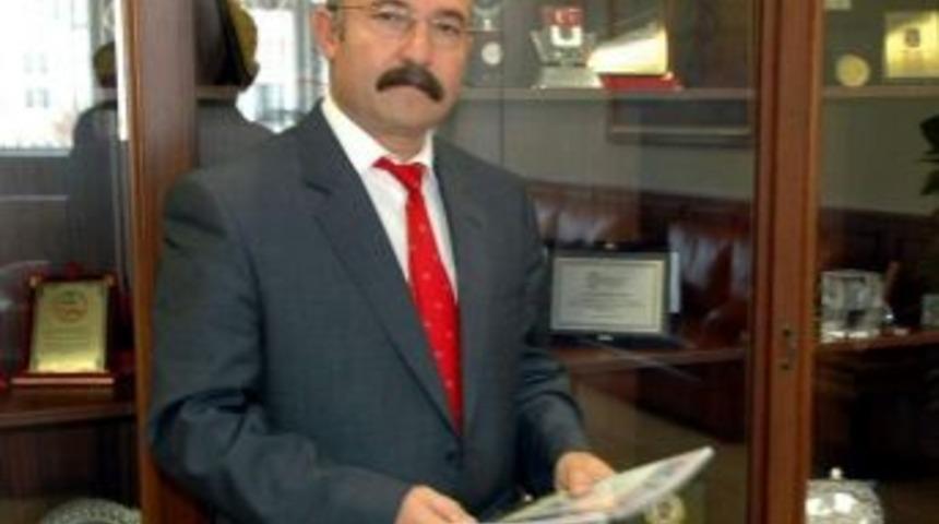 Ad&uuml; Eski Rekt&ouml;r&uuml; G&ouml;revden Uzaklaştırıldı