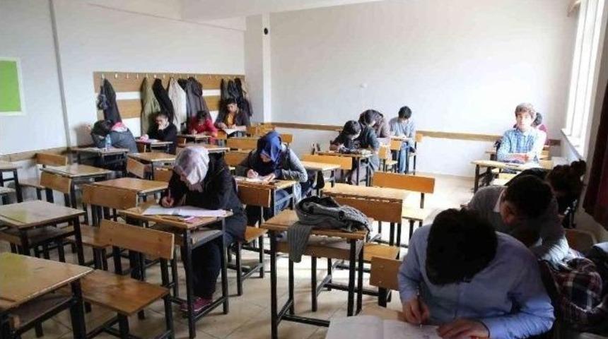 Haliliye Belediyesi&rsquo;nden 5 Bin 500 &Ouml;ğrenciye Deneme Sınavı