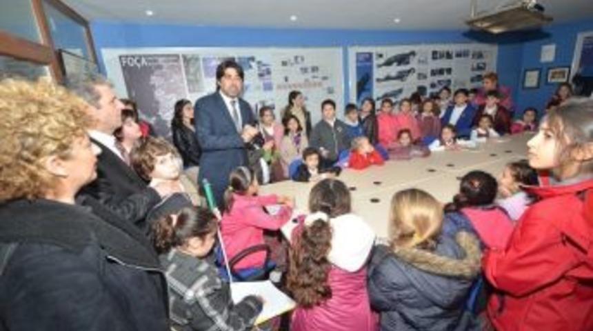 Fo&ccedil;a&rsquo;ya Akdeniz Foku Tanıtım Ofisi