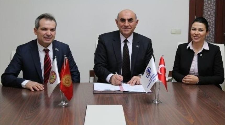 Kırgızistan-t&uuml;rkiye Manas &Uuml;niversitesi İle Esog&uuml; Arasında İşbirliği Protokol&uuml;