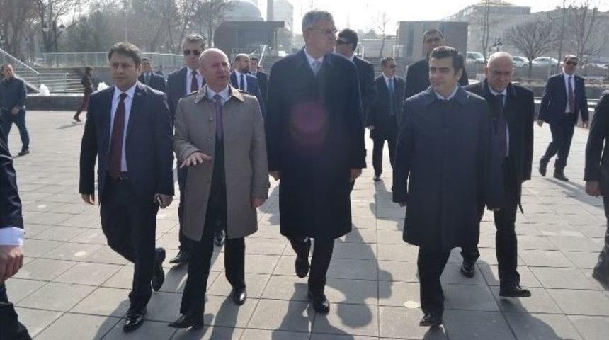 Bakan Bozkır Sel&ccedil;uklu M&uuml;zesi&rsquo;ni Gezdi