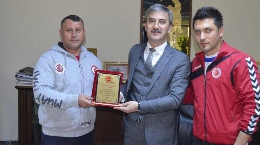 Başkan Şirin Balkan Şampiyonası Temsilcilerini Ağırladı