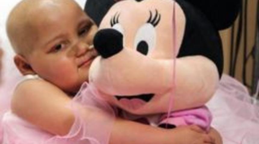 Minik Bade Kansere Yenik D&uuml;şt&uuml;