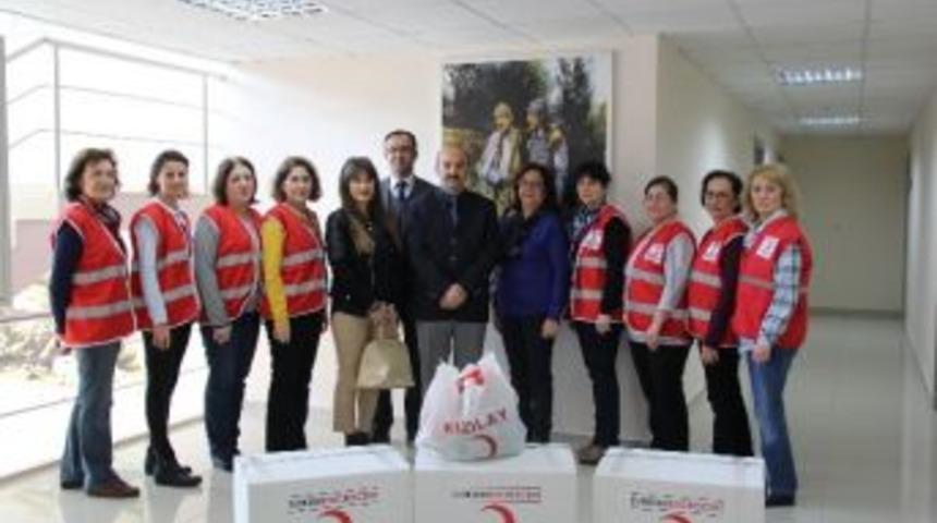 Kızılaydan Mahkumlara Yardım