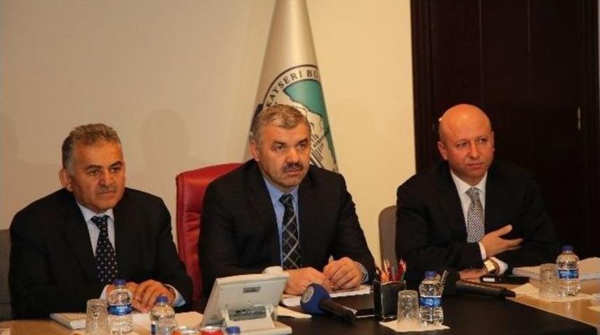 &Ccedil;olakbayrakdar; &ldquo;hayatı Kolaylaştırıyoruz&rdquo;