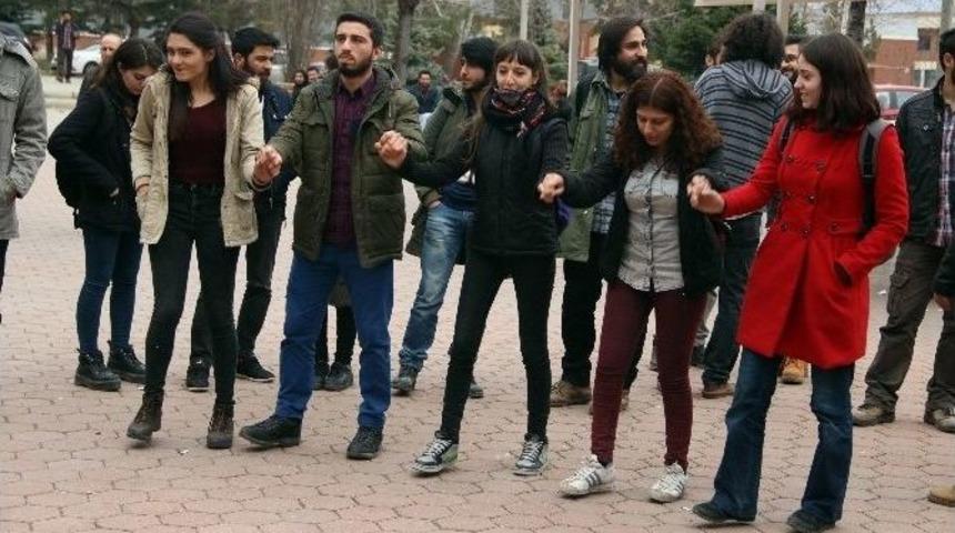 İki &Uuml;niversite &Ouml;ğrencilerinden &lsquo;artvin&rsquo;e&rsquo; Destek