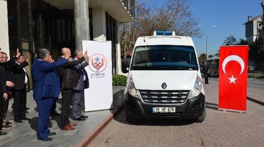 Sur&rsquo;a 10 Bin Adet H&ouml;şmerim Yollandı