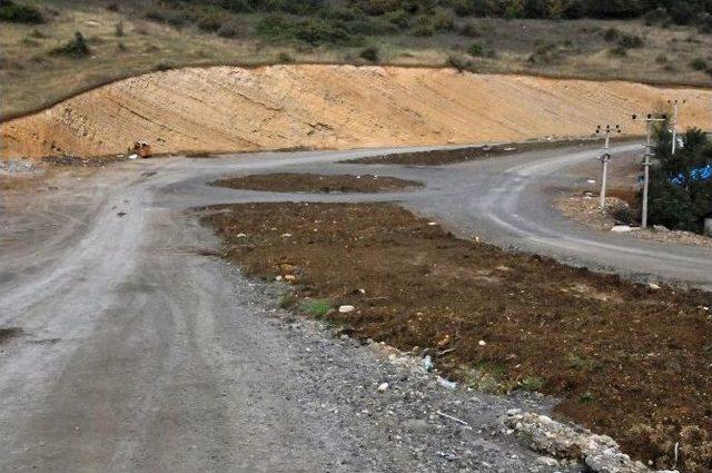 Büyükşehir Atakum’un Yol Ağını Yeniliyor