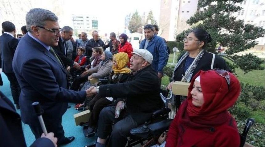 Büyükşehir’den Engellilere Sevindiren Yardım