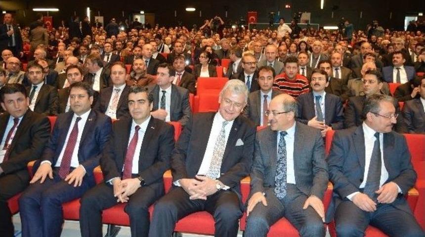Bakan Bozkır &lsquo;sivil Toplumla Diyalog Toplantısı&rsquo;na Katıldı