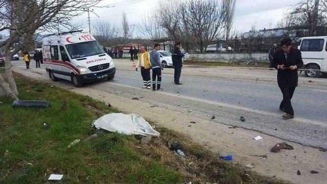 Yatağan&rsquo;da Kaza: 2 &Ouml;l&uuml; 3