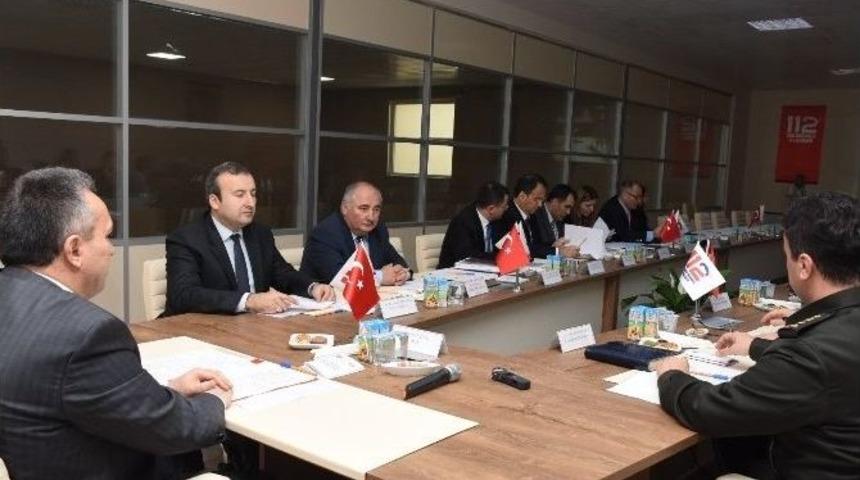 Vali&rsquo;den Vatandaşlara 112 &Ccedil;ağrı Uyarı