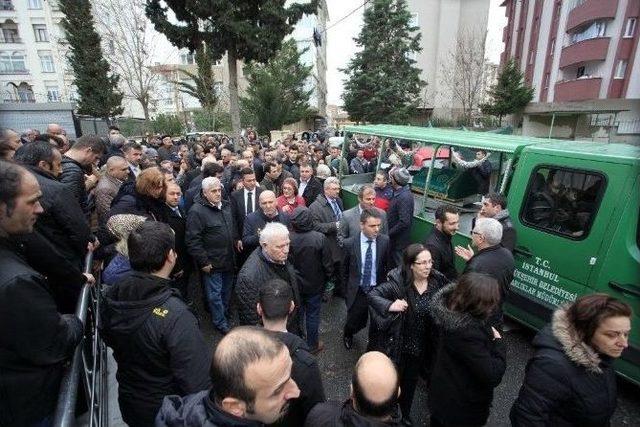 Belediye Personeli Bülent Aydın Gözyaşları İçinde Son Yolculuğuna Uğurlandı