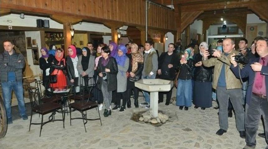 G&uuml;rcistanlı &Ouml;ğrencilerden Mobilya Başkentine &Ccedil;ıkartma