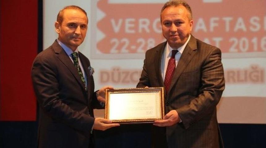 D&uuml;zce&rsquo;de Vergi Birincileri &Ouml;d&uuml;llendirildi